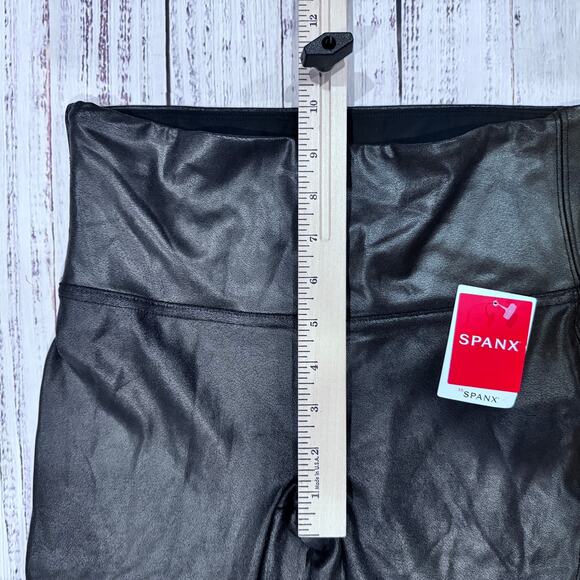 Spanx Faux Leather Leggings M Black High Rise Shaping Ankle - Picture 10 of 11